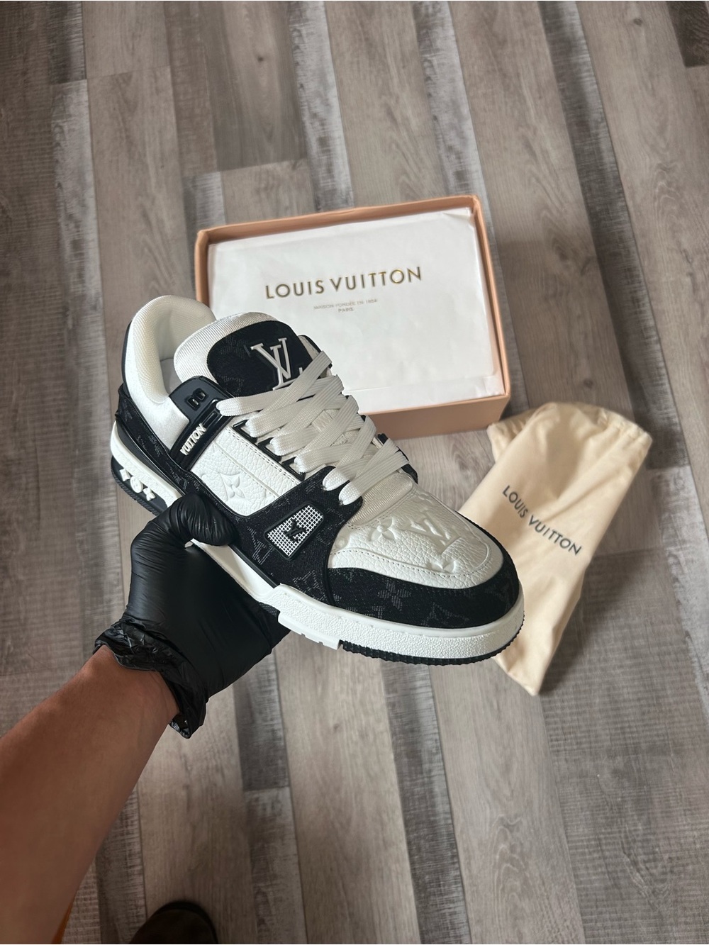 Louis Vuitton Black and White Contrast Low-Top Sneakers